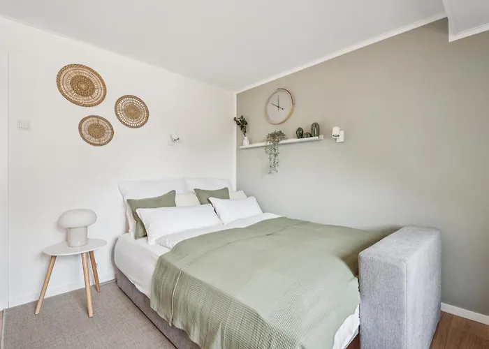 Deluxe! 15min Messe & Uniklinik, Arbeitsplatz, Boxspring 公寓 埃森